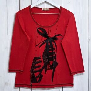 Blue Canyon Clothing Red‎ & Black High Heel 3/4 Sleeve With Ribbon Accent Medium